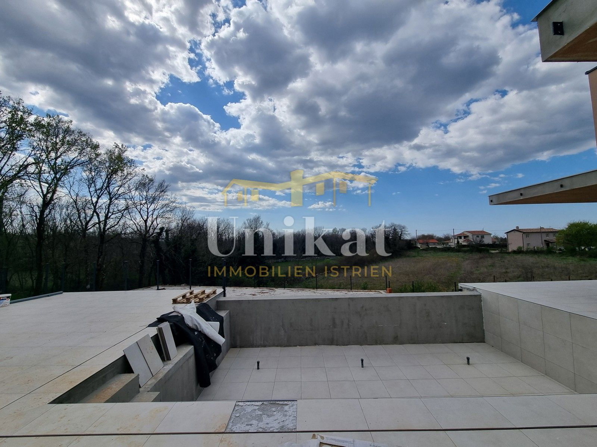 Hiša v okolici Višnjana - 4 spalnice in bazen